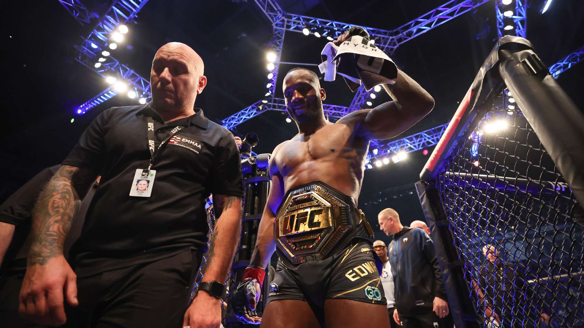 阿達尼反擊 阿達尼反擊